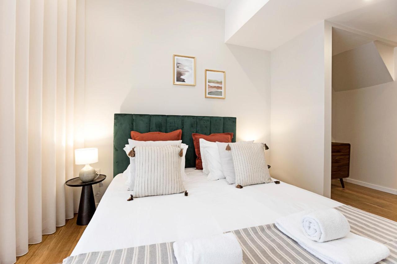 Brand New 4Br W/ 200Yrs Of History In Central Porto By Lovelystay Exterior photo